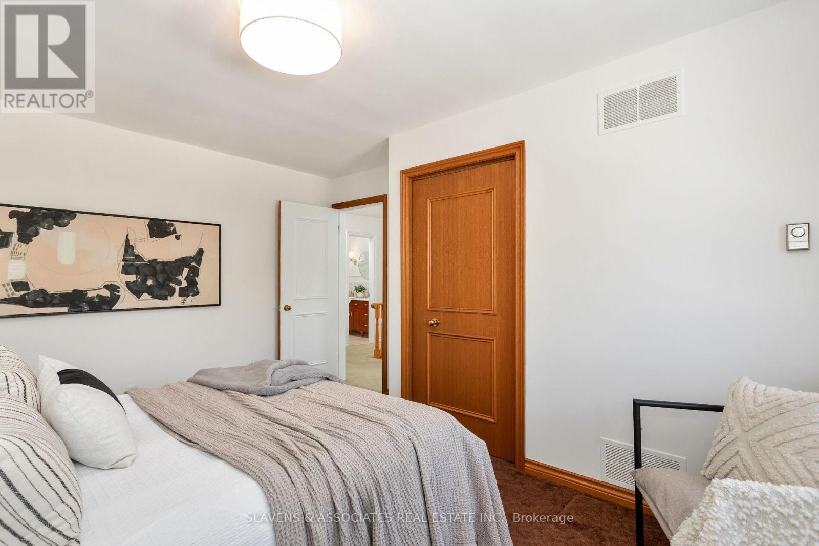 19 Holita Road, Toronto, Ontario  M2M 4C1 - Photo 31 - C12485393