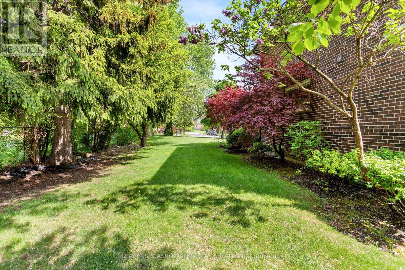 19 Holita Road, Toronto, Ontario  M2M 4C1 - Photo 45 - C12485393