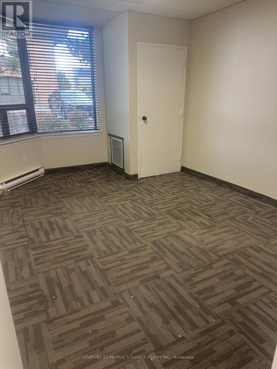 108 - 6 Director Court E, Vaughan, Ontario  L4L 3Z5 - Photo 7 - N12484162