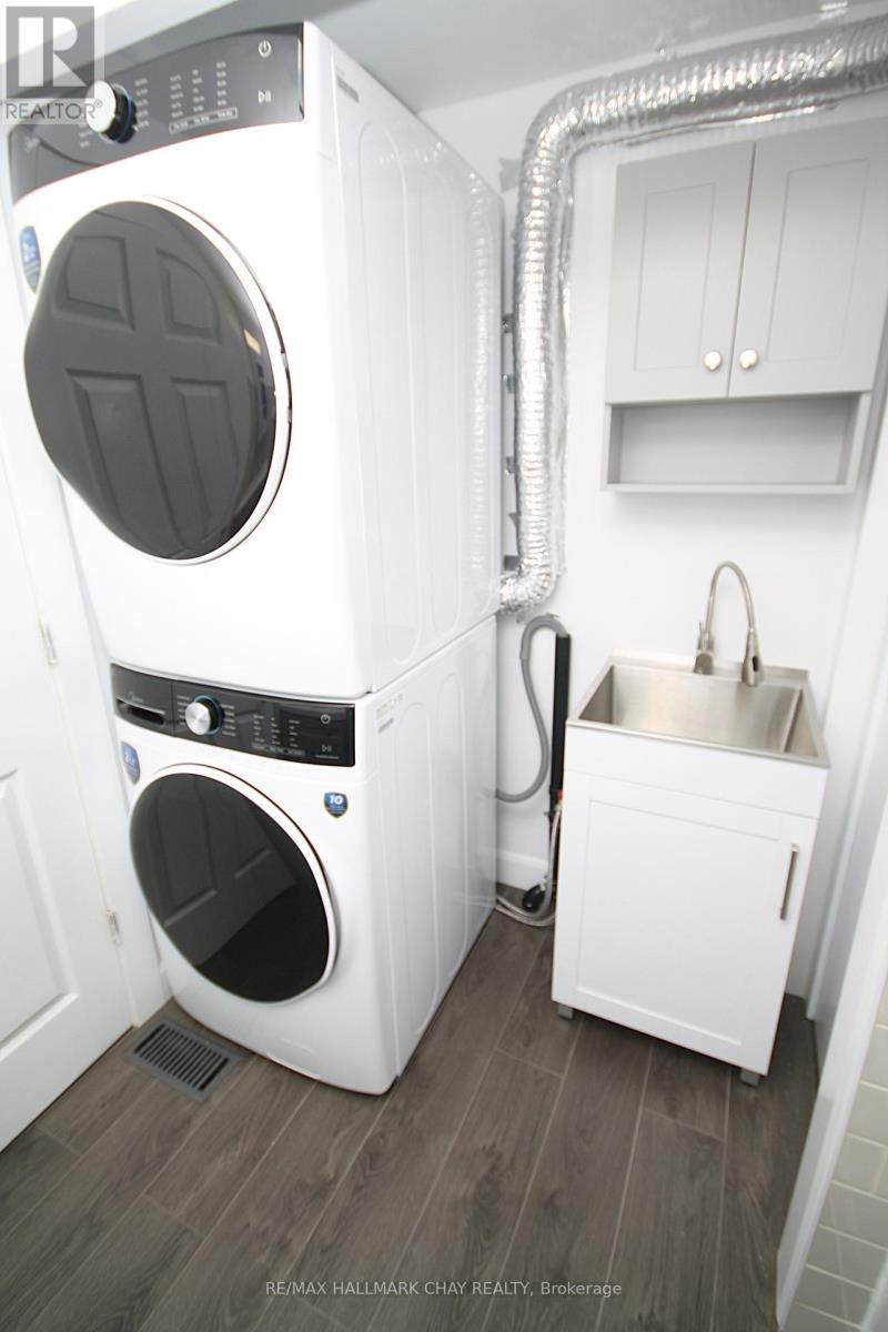 4064 Ash Crescent, Severn, Ontario  L3V 6H4 - Photo 26 - S12476012