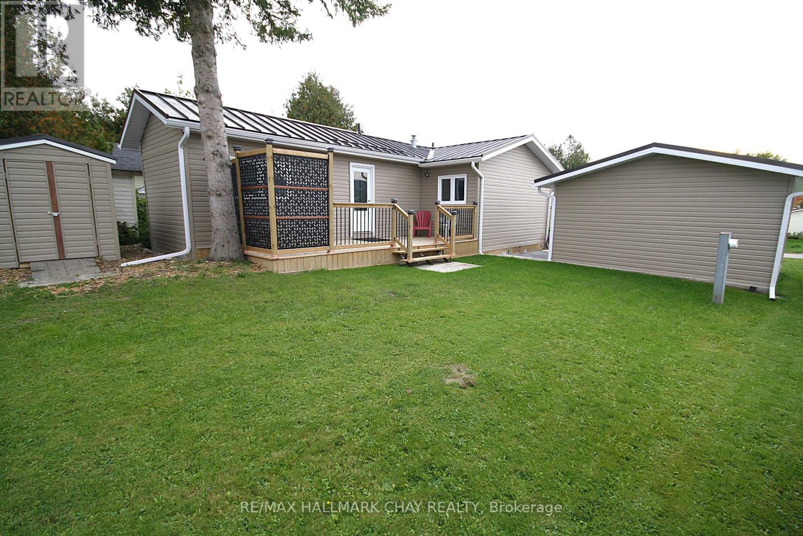 4064 Ash Crescent, Severn, Ontario  L3V 6H4 - Photo 3 - S12476012