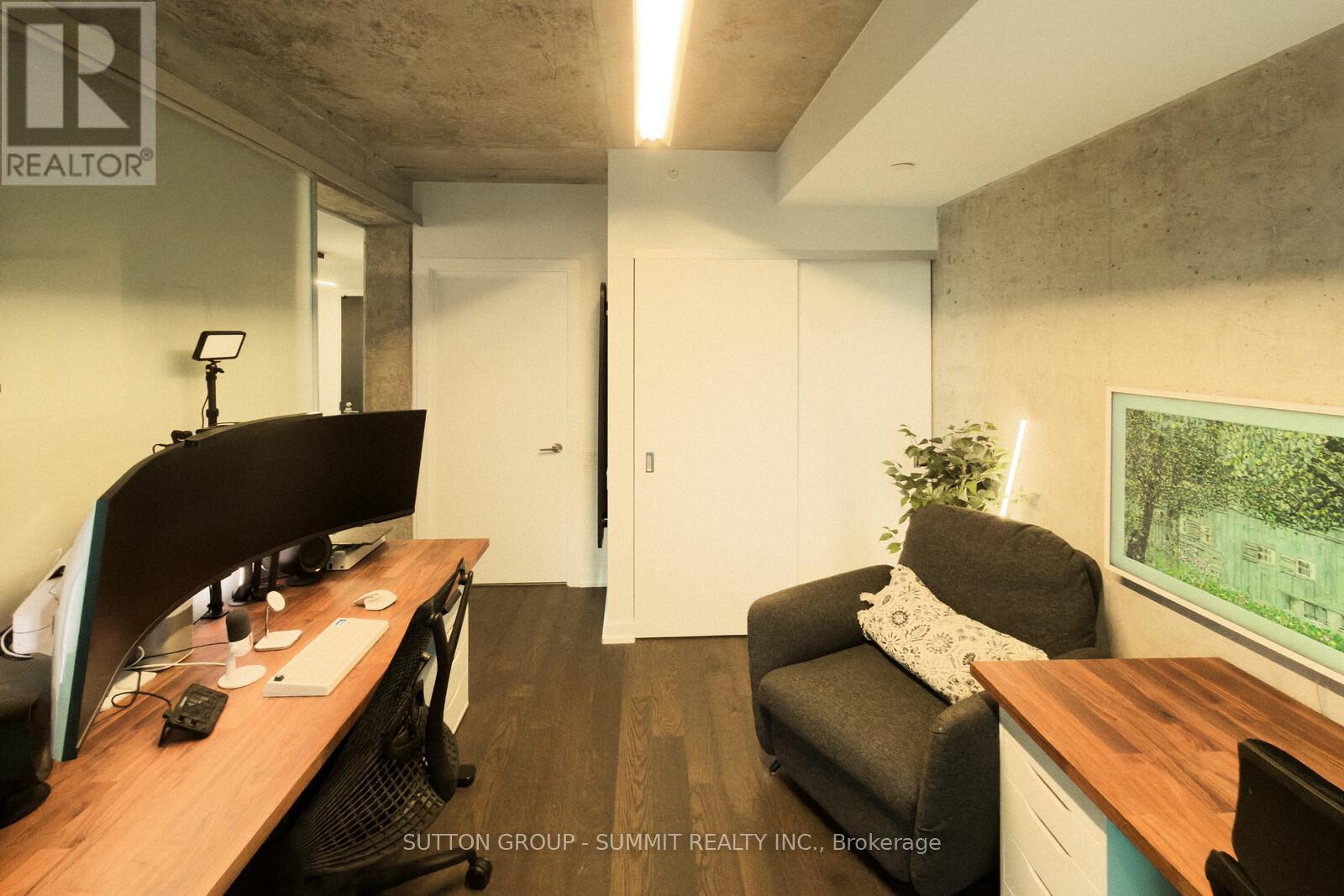 902 - 11 Charlotte Street, Toronto, Ontario  M5V 0M6 - Photo 11 - C12456609