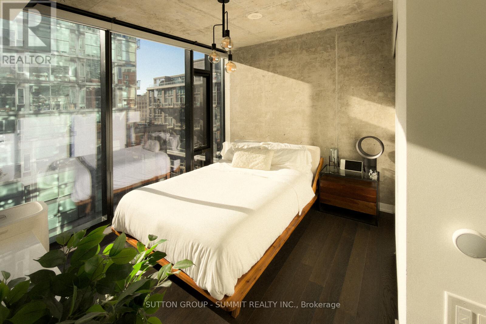 902 - 11 Charlotte Street, Toronto, Ontario  M5V 0M6 - Photo 8 - C12456609