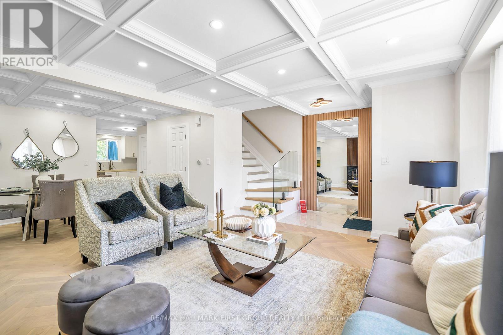 195 Castlebar Crescent, Oshawa, Ontario  L1J 7B3 - Photo 8 - E12485344