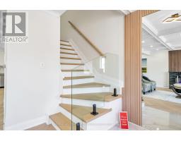 195 CASTLEBAR CRESCENT, Oshawa, Ontario