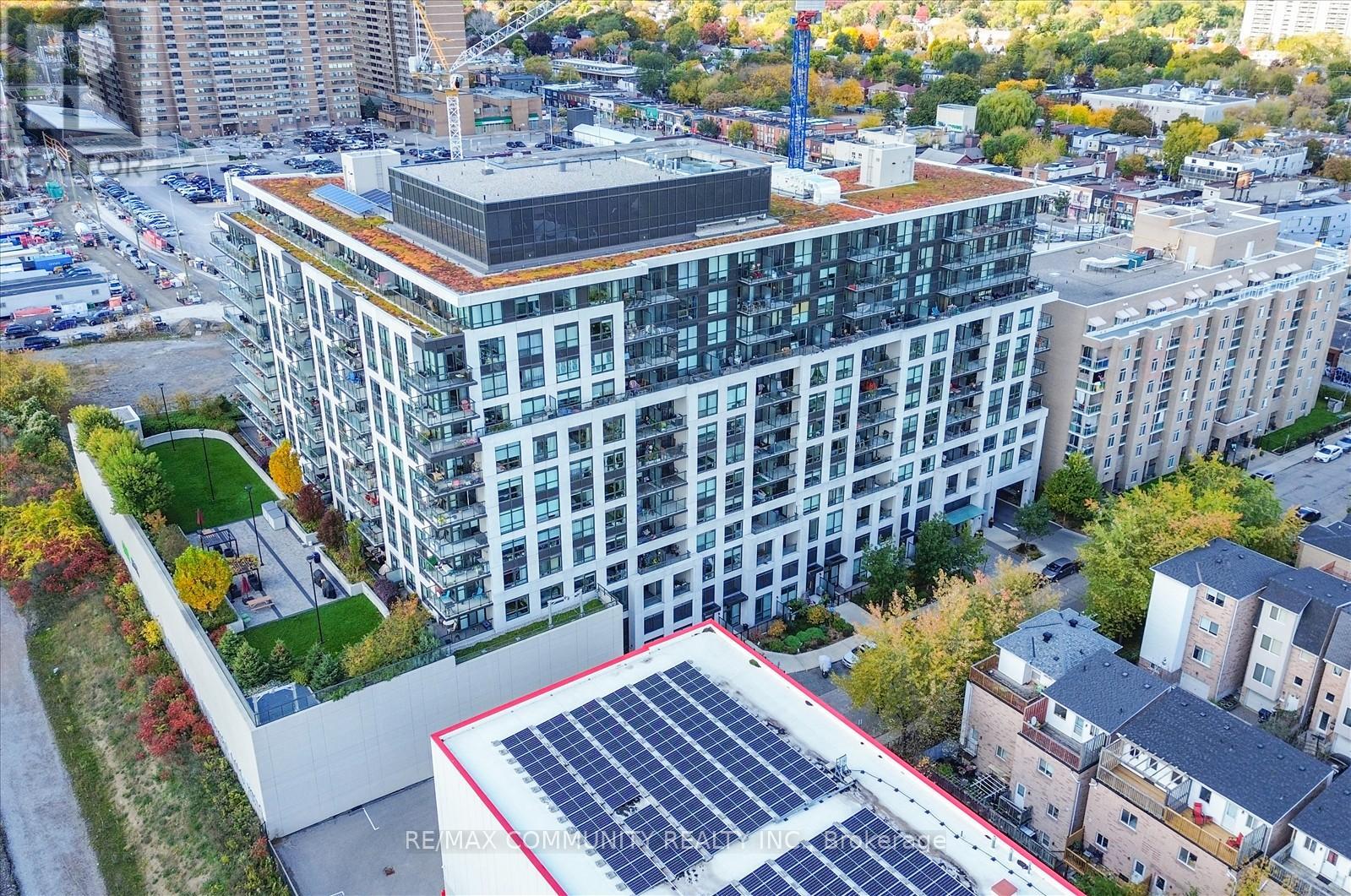 414 - 8 TRENT AVENUE, Toronto, Ontario