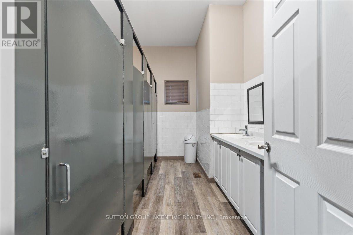 2044 25 Side Road, Innisfil (Alcona), Ontario  L9S 1Z2 - Photo 24 - N12470919