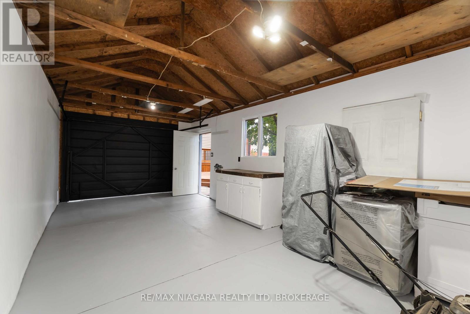 4367 Ontario Street, Lincoln, Ontario  L0R 1B0 - Photo 32 - X12485457