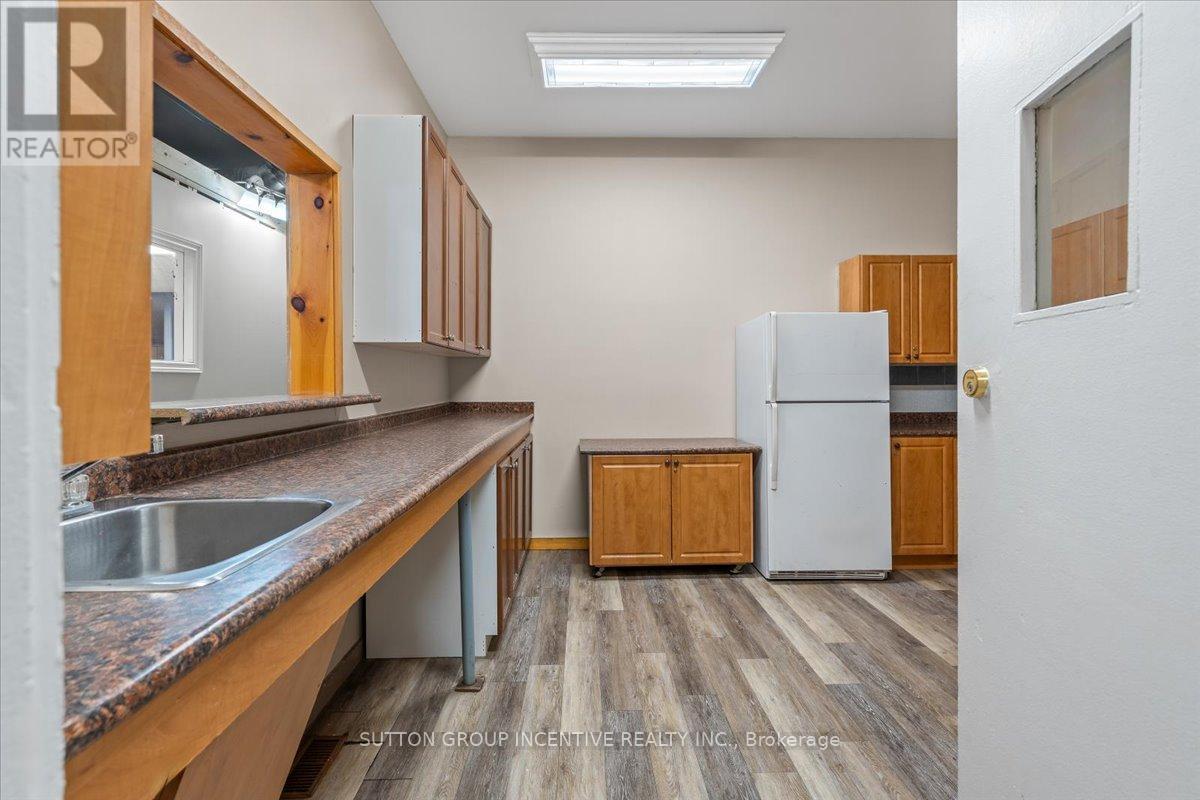 2044 25 Side Road, Innisfil (Alcona), Ontario  L9S 1Z2 - Photo 32 - N12470919