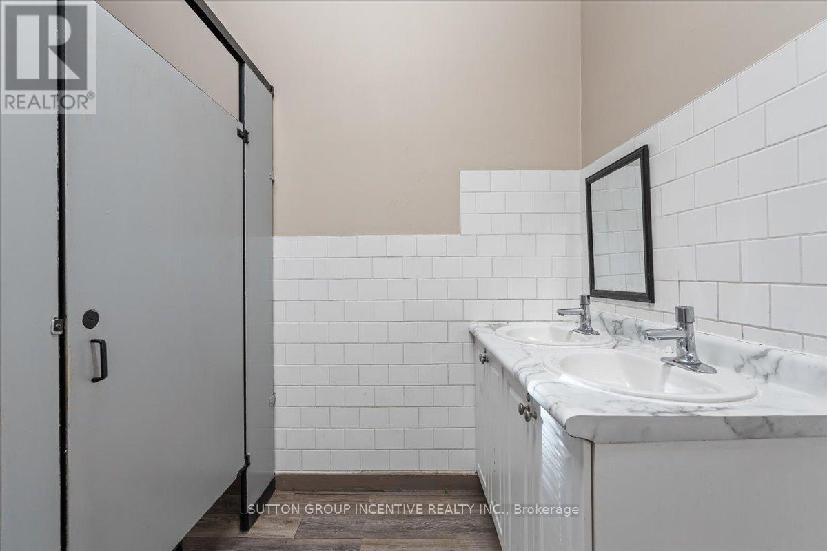 2044 25 Side Road, Innisfil (Alcona), Ontario  L9S 1Z2 - Photo 25 - N12470919