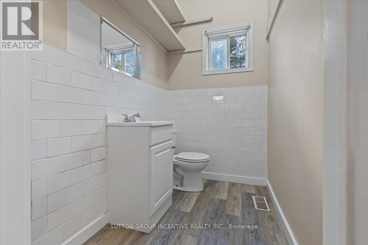 2044 25 Side Road, Innisfil (Alcona), Ontario  L9S 1Z2 - Photo 33 - N12470919