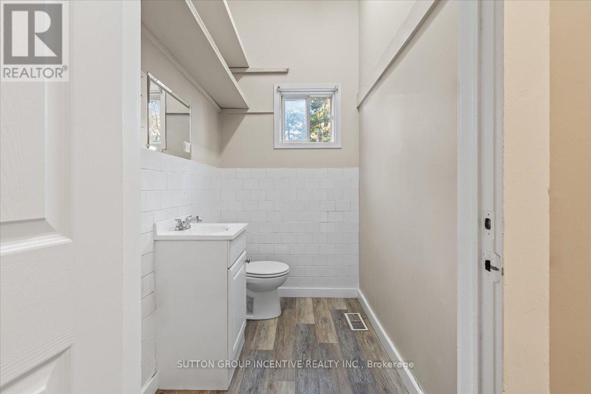 2044 25 Side Road, Innisfil (Alcona), Ontario  L9S 1Z2 - Photo 34 - N12470919