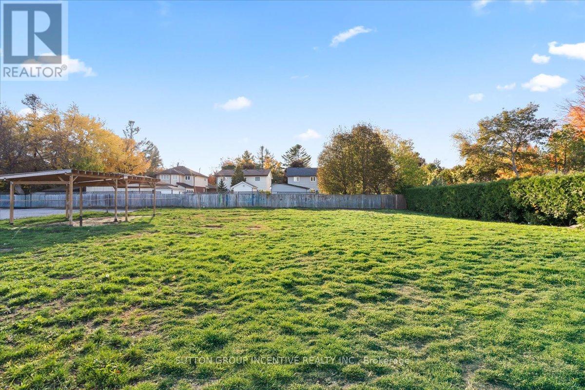 2044 25 Side Road, Innisfil (Alcona), Ontario  L9S 1Z2 - Photo 45 - N12470919