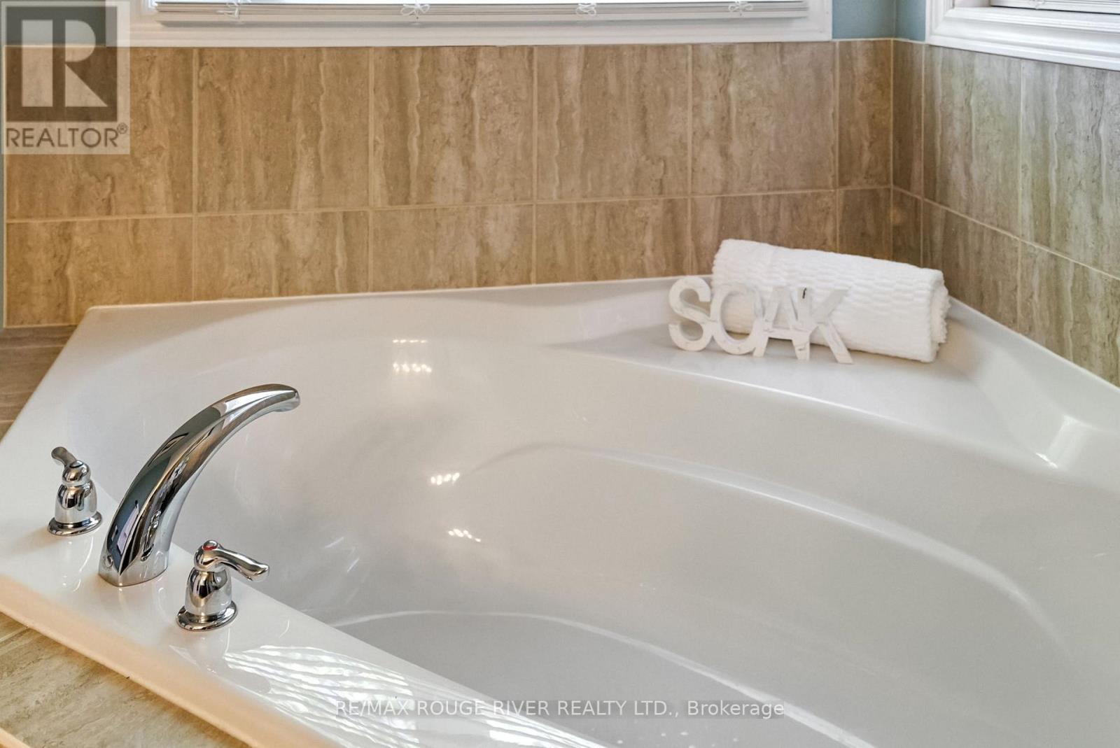 47 James Govan Drive, Whitby, Ontario  L1N 0J9 - Photo 38 - E12485495