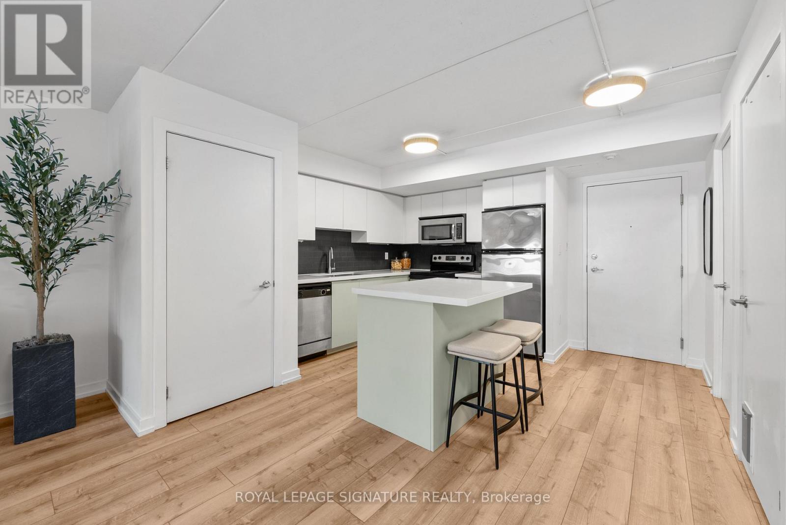 336 - 1100 Lansdowne Avenue, Toronto, Ontario  M6H 4K1 - Photo 4 - W12440023