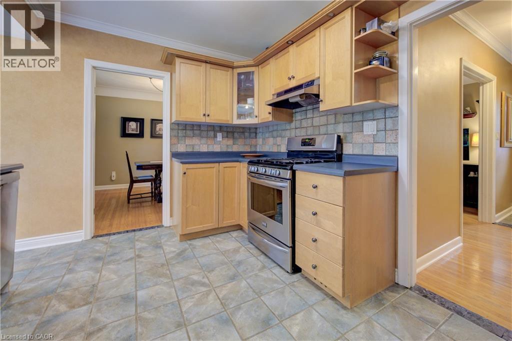 646 Iroquois Avenue, Ancaster, Ontario  L9G 3B4 - Photo 6 - 40781608