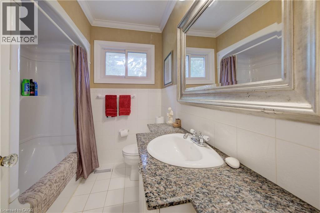 646 Iroquois Avenue, Ancaster, Ontario  L9G 3B4 - Photo 19 - 40781608