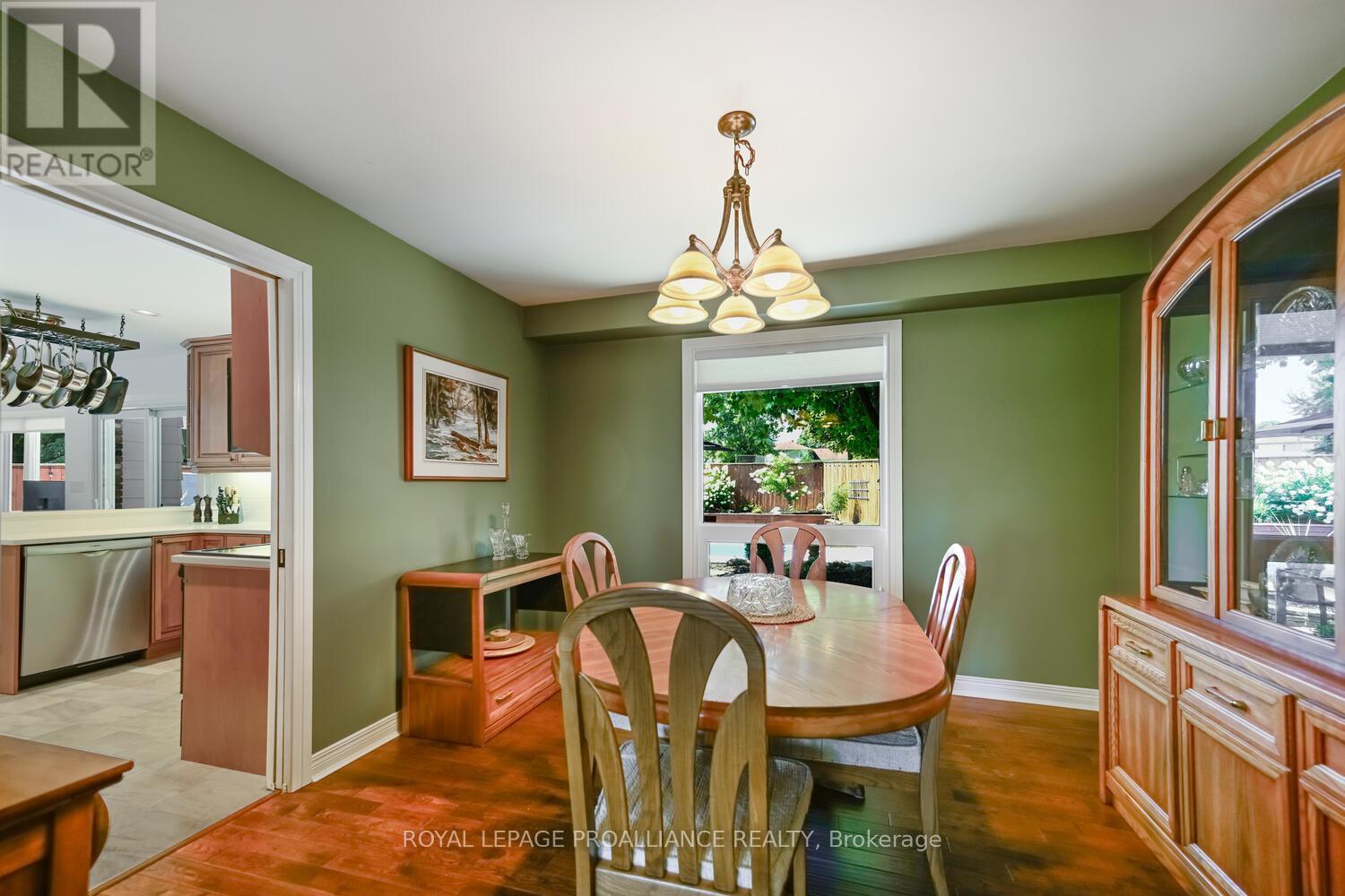 1346 Briarwood Drive, Brockville, Ontario  K6V 6E4 - Photo 11 - X12485479