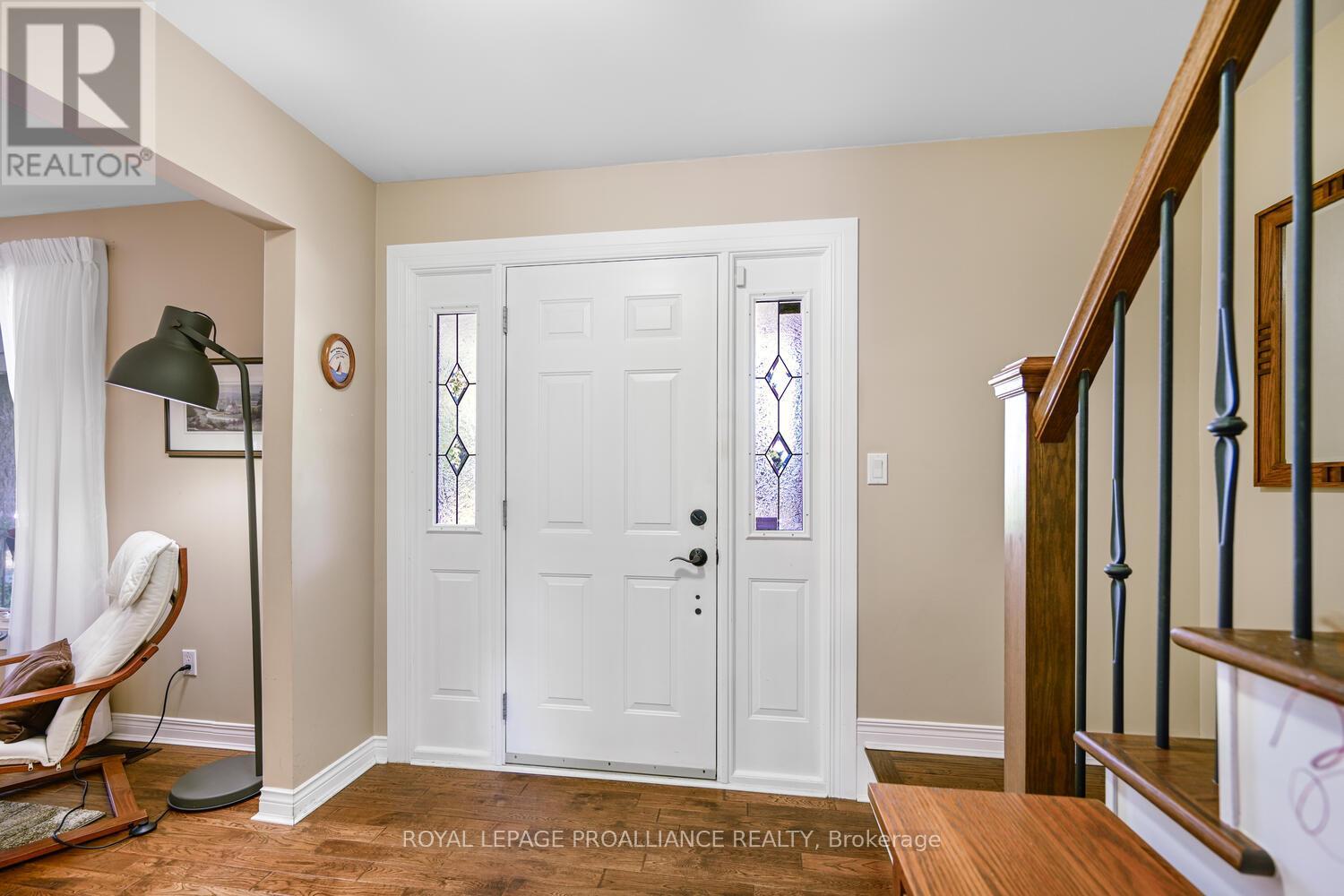 1346 Briarwood Drive, Brockville, Ontario  K6V 6E4 - Photo 8 - X12485479