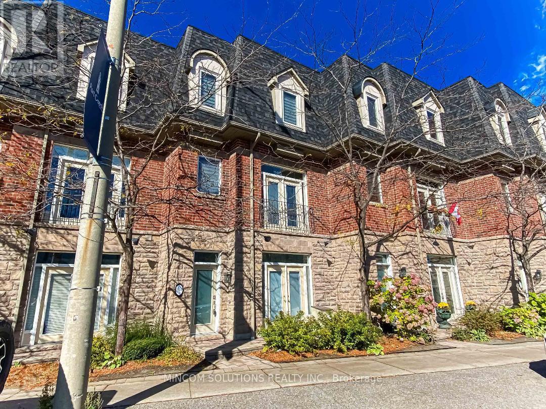 194 Lakeshore Road W, Mississauga (Port Credit), Ontario  L5H 1G6 - Photo 31 - W12420611