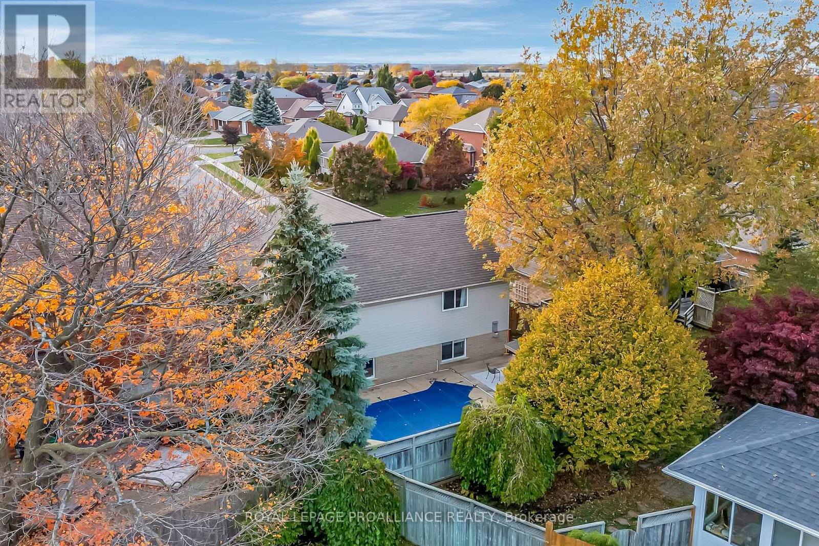 9 Spruce Gardens, Belleville, Ontario  K8N 5W3 - Photo 5 - X12485409