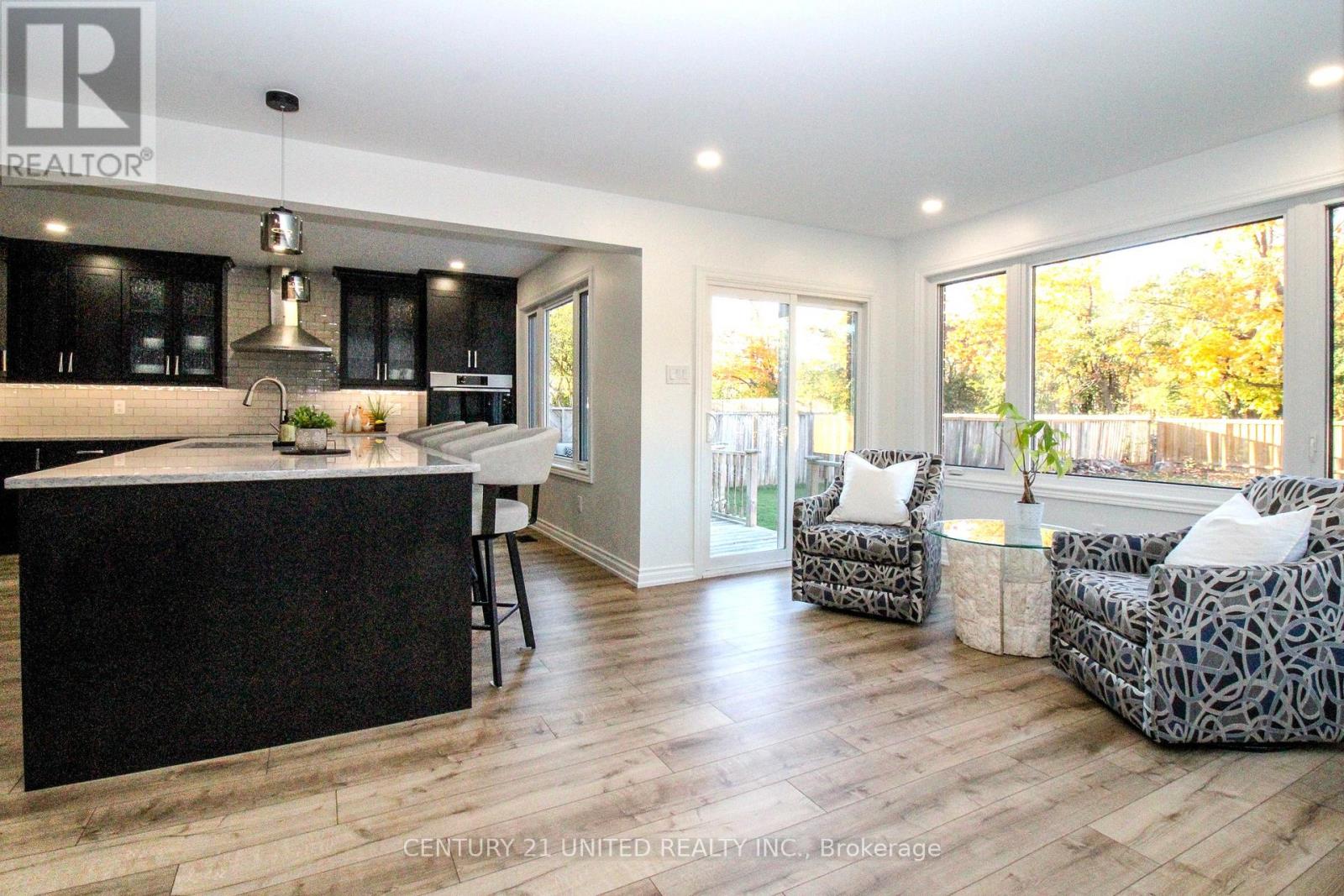 220 Ridgewood Road, Peterborough, Ontario K9J 8A3 - Photo 12 - X12485518