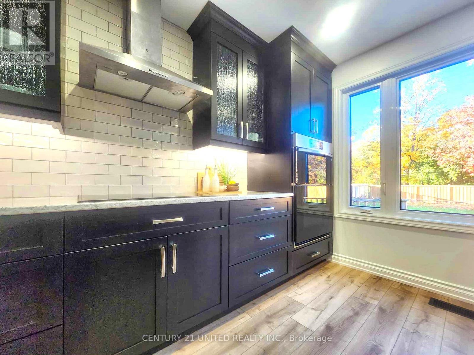 220 Ridgewood Road, Peterborough, Ontario K9J 8A3 - Photo 18 - X12485518