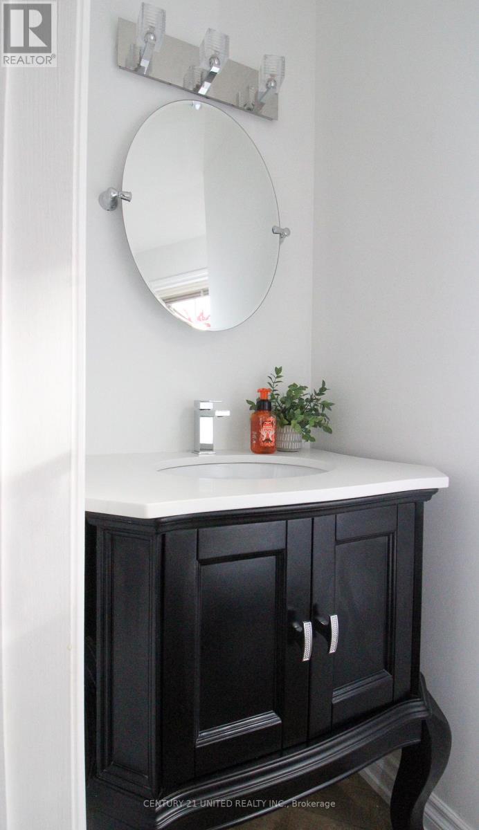 220 Ridgewood Road, Peterborough, Ontario K9J 8A3 - Photo 21 - X12485518