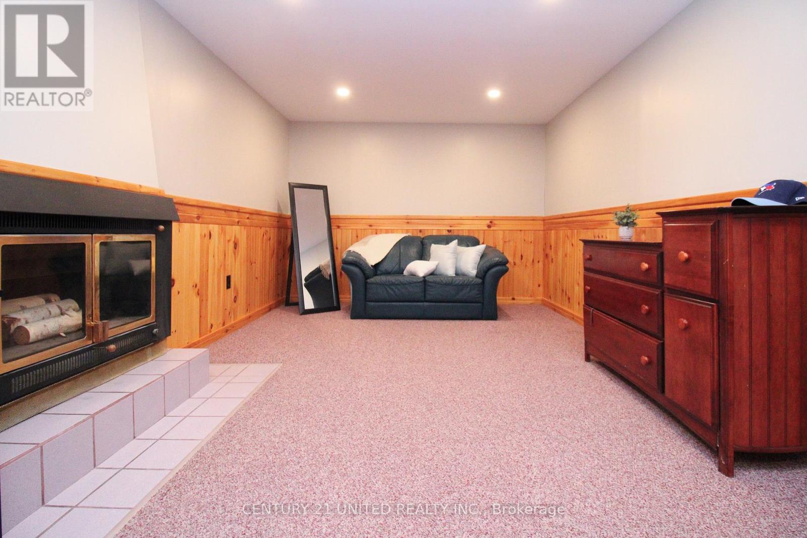 220 Ridgewood Road, Peterborough, Ontario K9J 8A3 - Photo 32 - X12485518