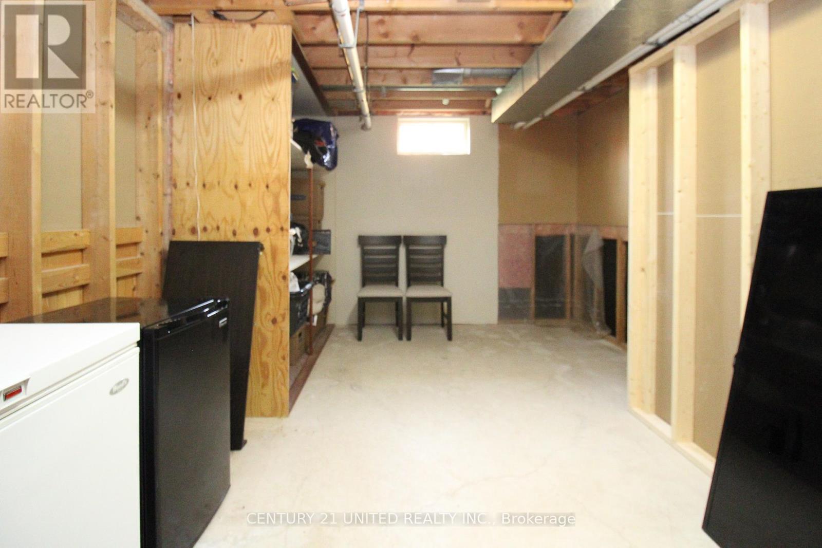 220 Ridgewood Road, Peterborough, Ontario K9J 8A3 - Photo 35 - X12485518