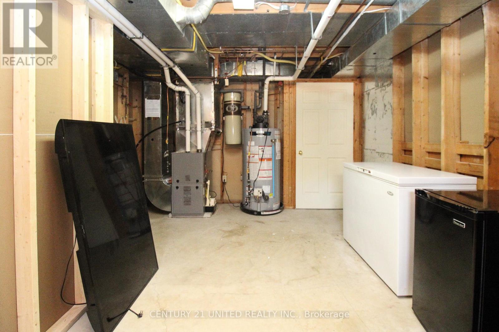 220 Ridgewood Road, Peterborough, Ontario K9J 8A3 - Photo 36 - X12485518