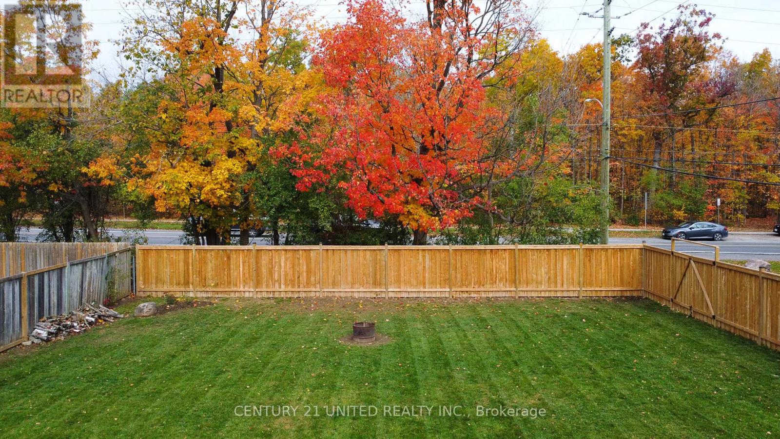 220 Ridgewood Road, Peterborough, Ontario K9J 8A3 - Photo 4 - X12485518