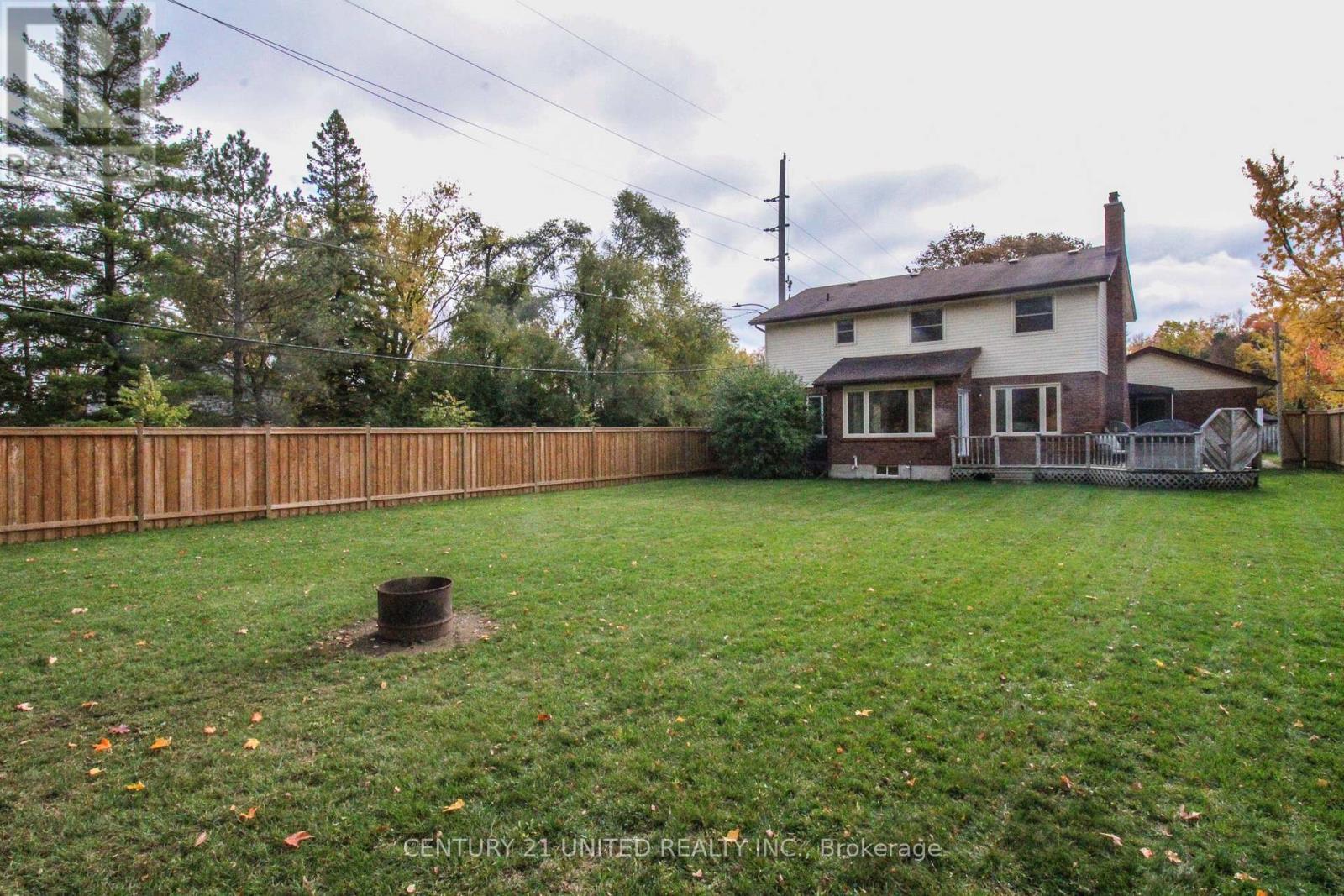 220 Ridgewood Road, Peterborough, Ontario K9J 8A3 - Photo 5 - X12485518