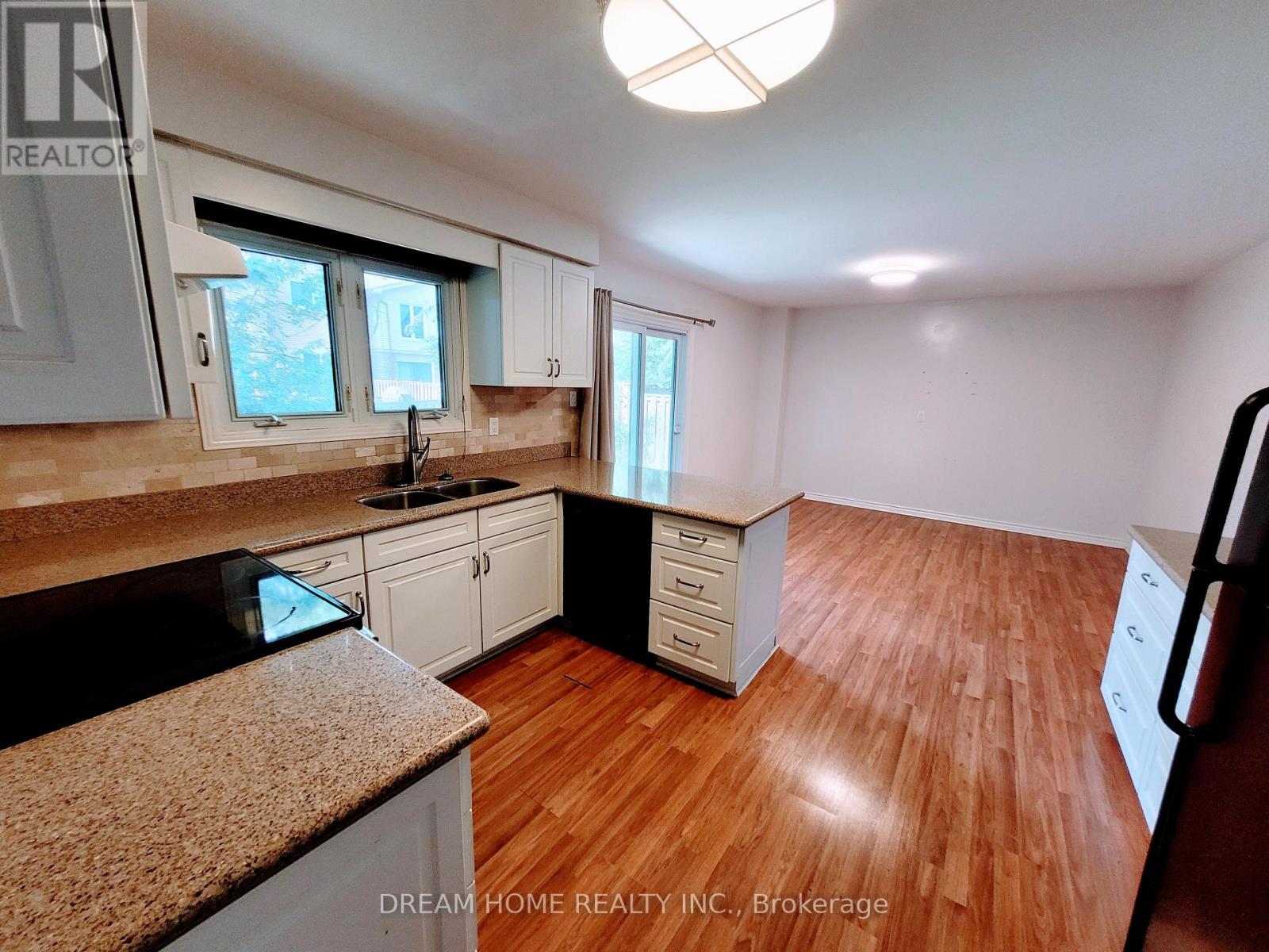 42 Emeline Crescent, Markham, Ontario  L3P 4G4 - Photo 10 - N12485318