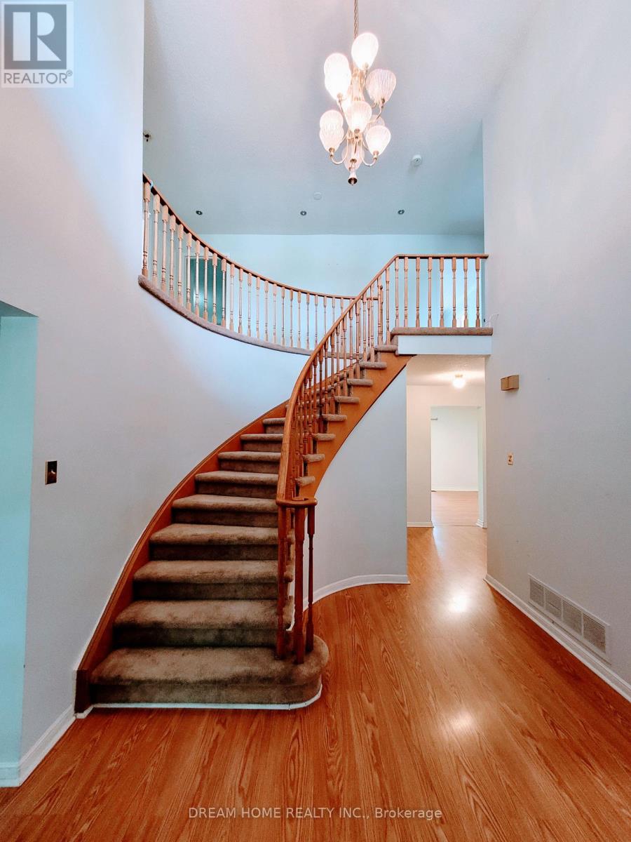 42 Emeline Crescent, Markham, Ontario  L3P 4G4 - Photo 5 - N12485318