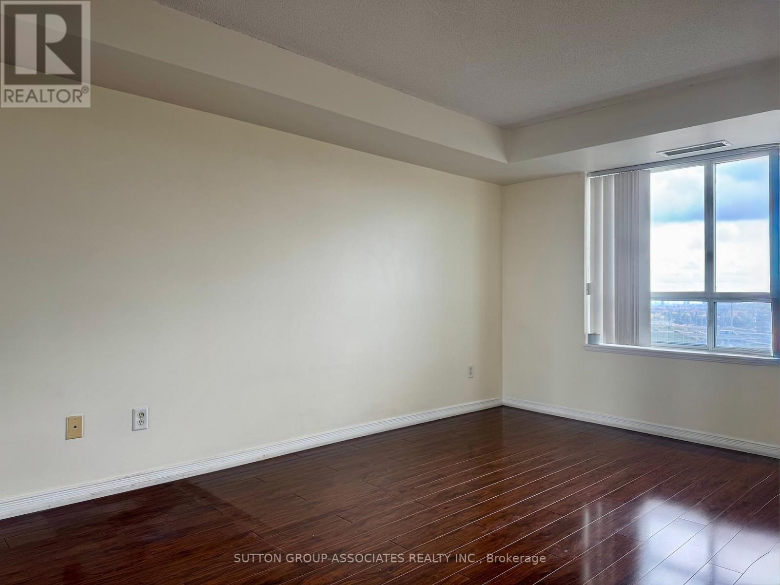 1106 - 39 Oneida Crescent, Richmond Hill, Ontario  L4B 4T9 - Photo 5 - N12485330