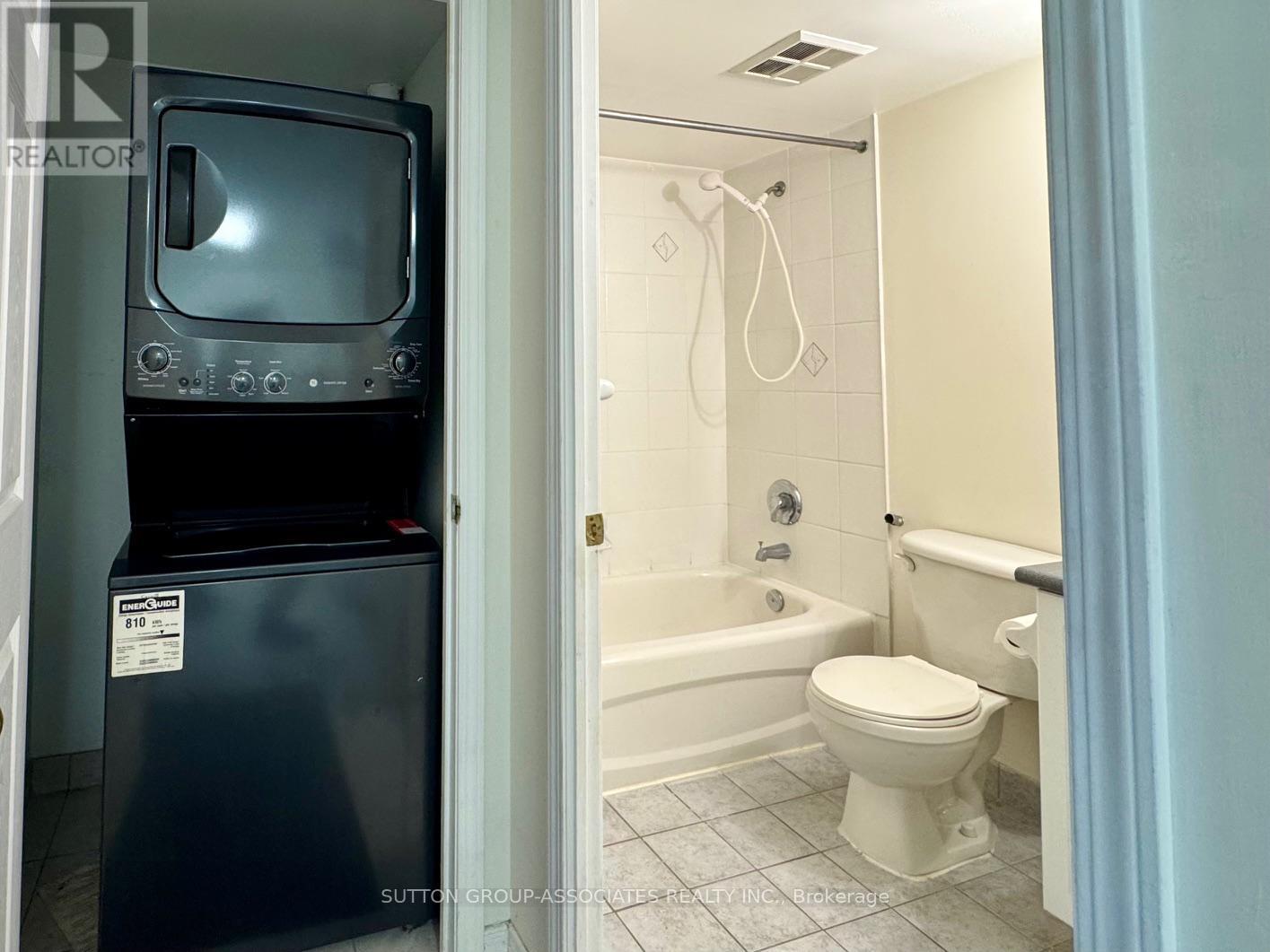 1106 - 39 Oneida Crescent, Richmond Hill, Ontario  L4B 4T9 - Photo 8 - N12485330