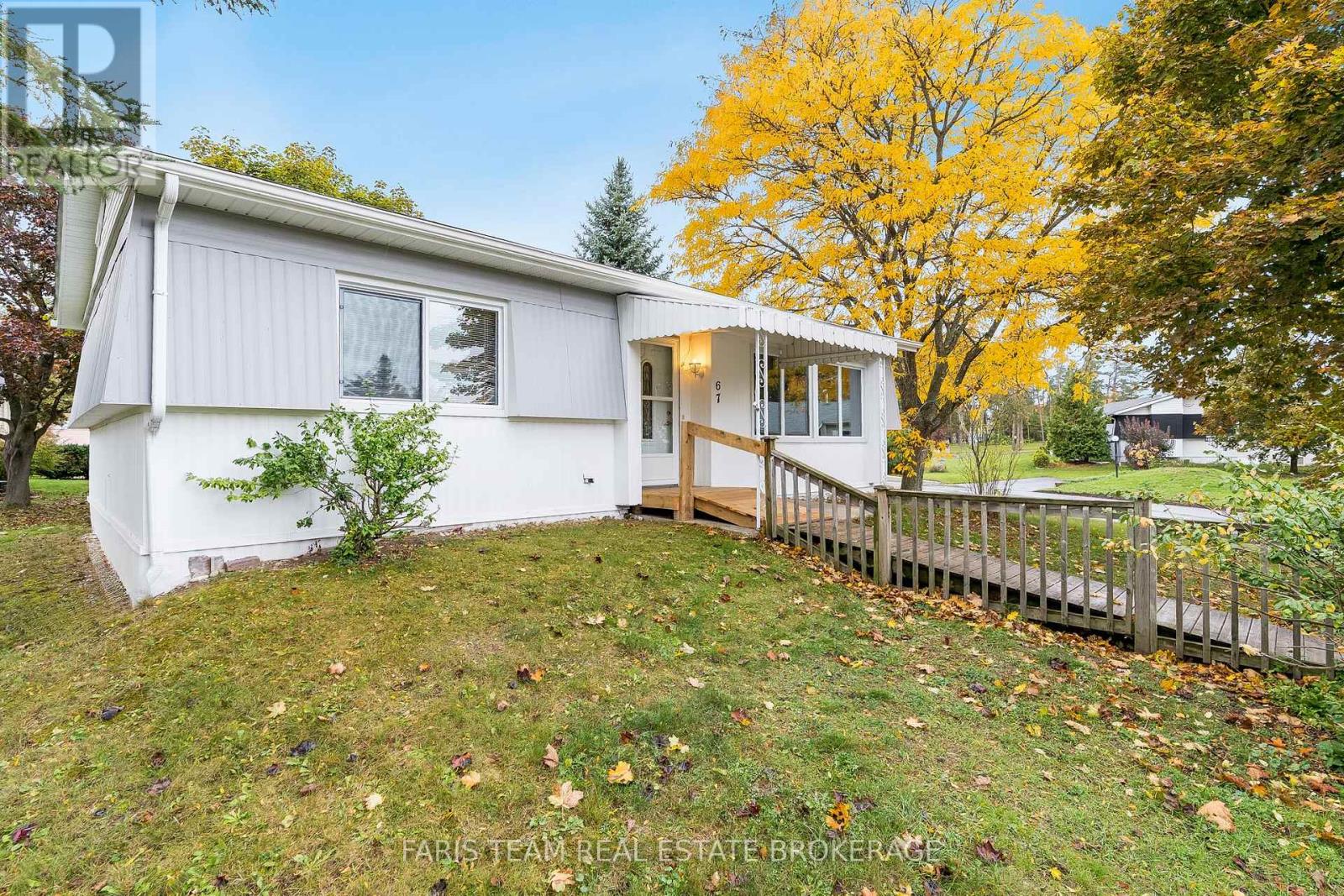 67 Main Street, Innisfil, Ontario  L9S 1N2 - Photo 4 - N12485331