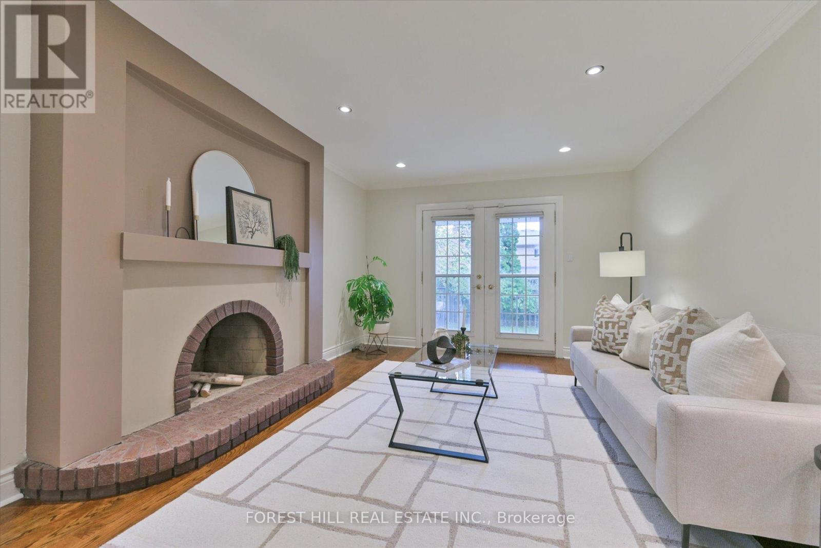 137 Marsi Road, Richmond Hill, Ontario  L4C 5R3 - Photo 17 - N12485333