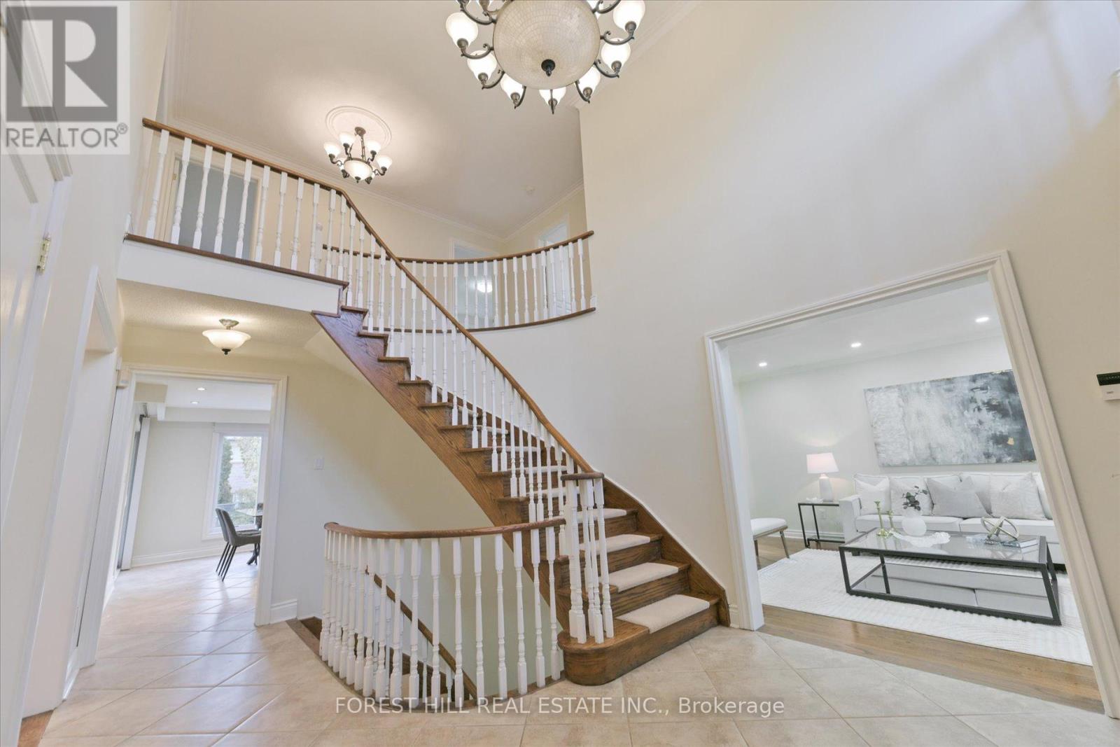 137 Marsi Road, Richmond Hill, Ontario  L4C 5R3 - Photo 22 - N12485333