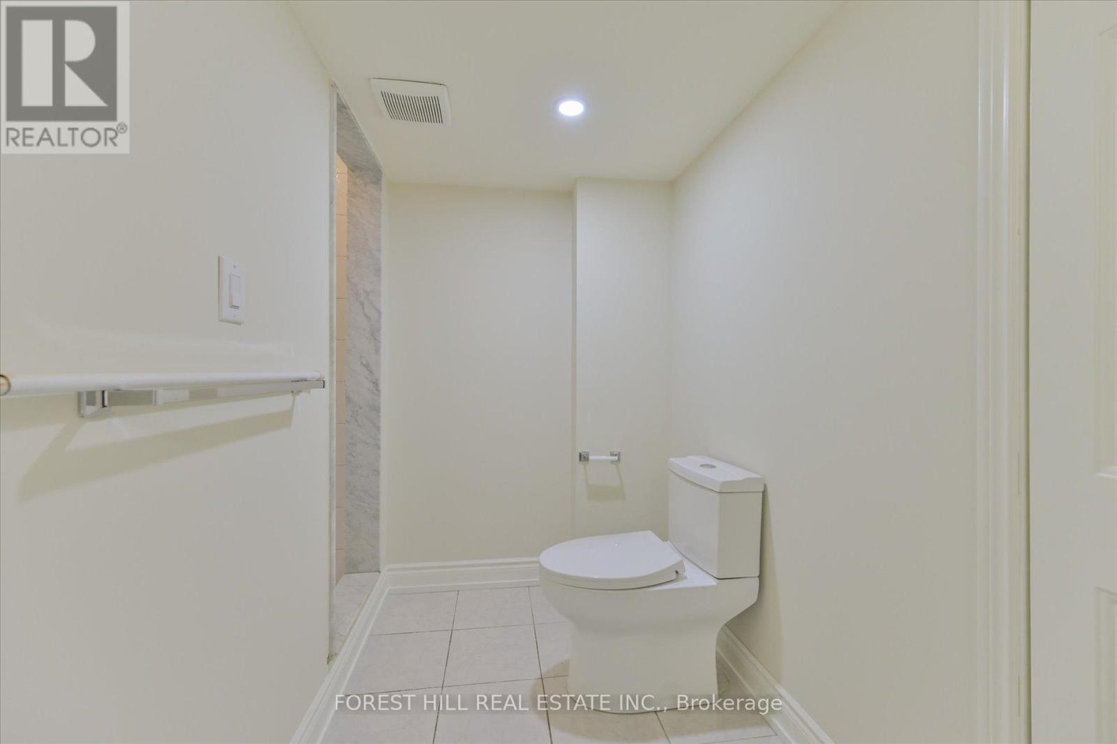 137 Marsi Road, Richmond Hill, Ontario  L4C 5R3 - Photo 42 - N12485333