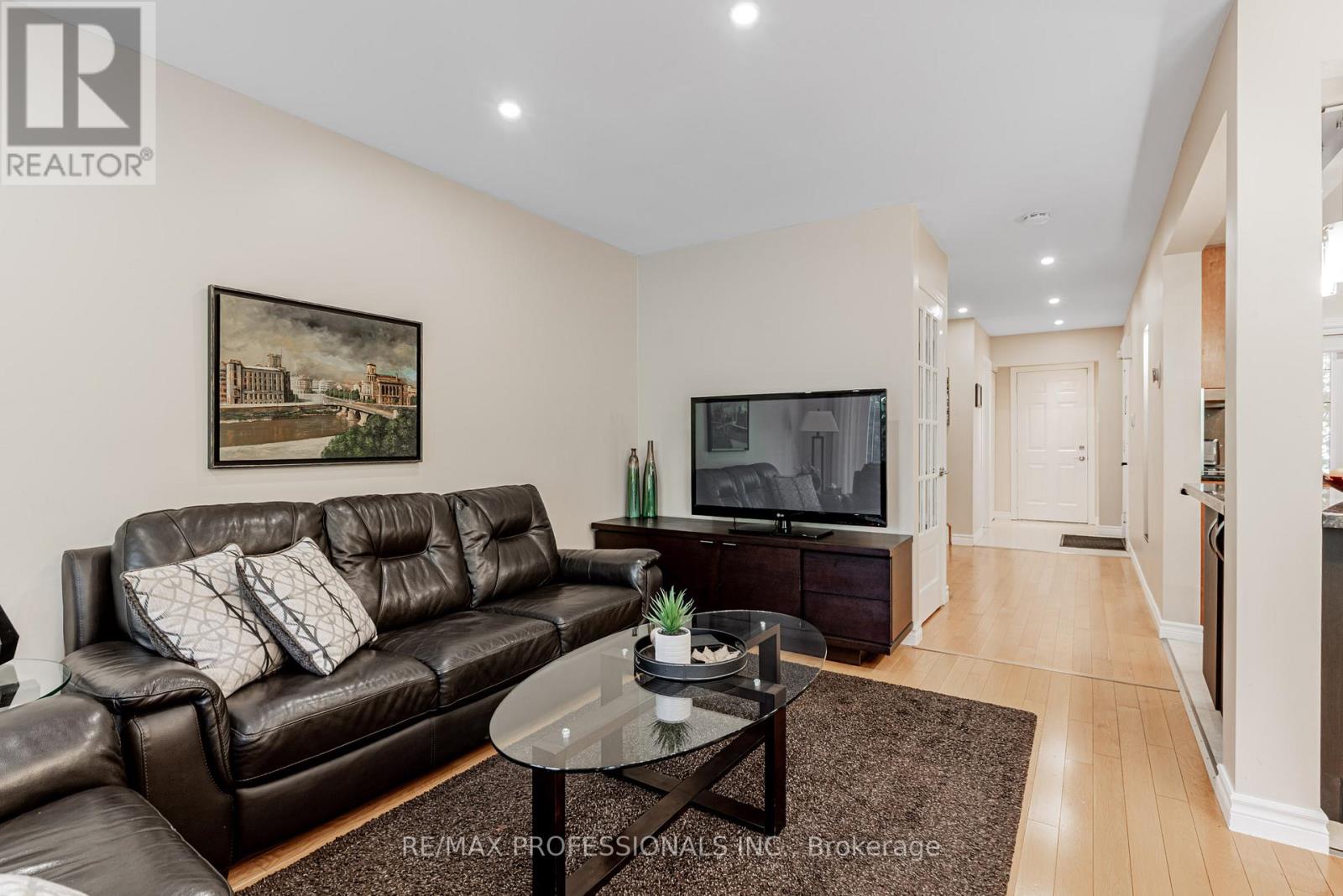 125 Kersey Crescent, Richmond Hill, Ontario  L4C 5X4 - Photo 17 - N12485380