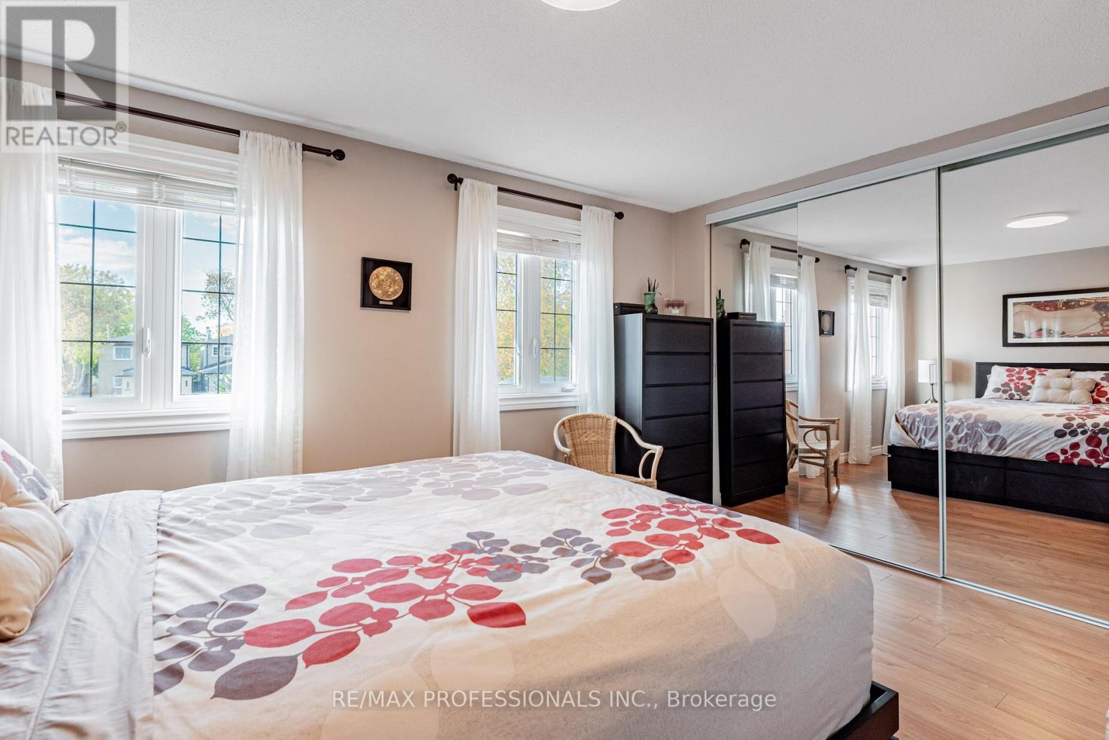 125 Kersey Crescent, Richmond Hill, Ontario  L4C 5X4 - Photo 25 - N12485380