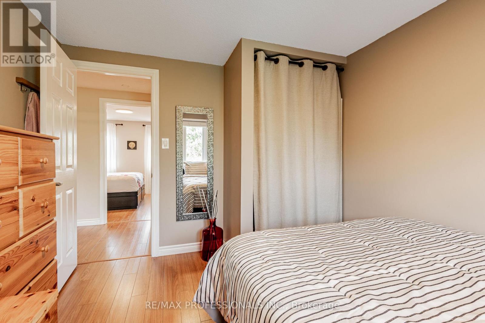 125 Kersey Crescent, Richmond Hill, Ontario  L4C 5X4 - Photo 27 - N12485380