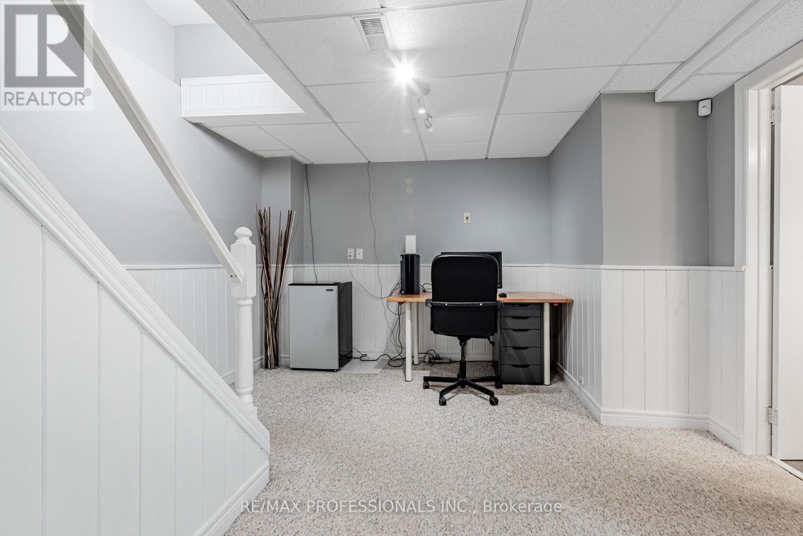 125 Kersey Crescent, Richmond Hill, Ontario  L4C 5X4 - Photo 32 - N12485380