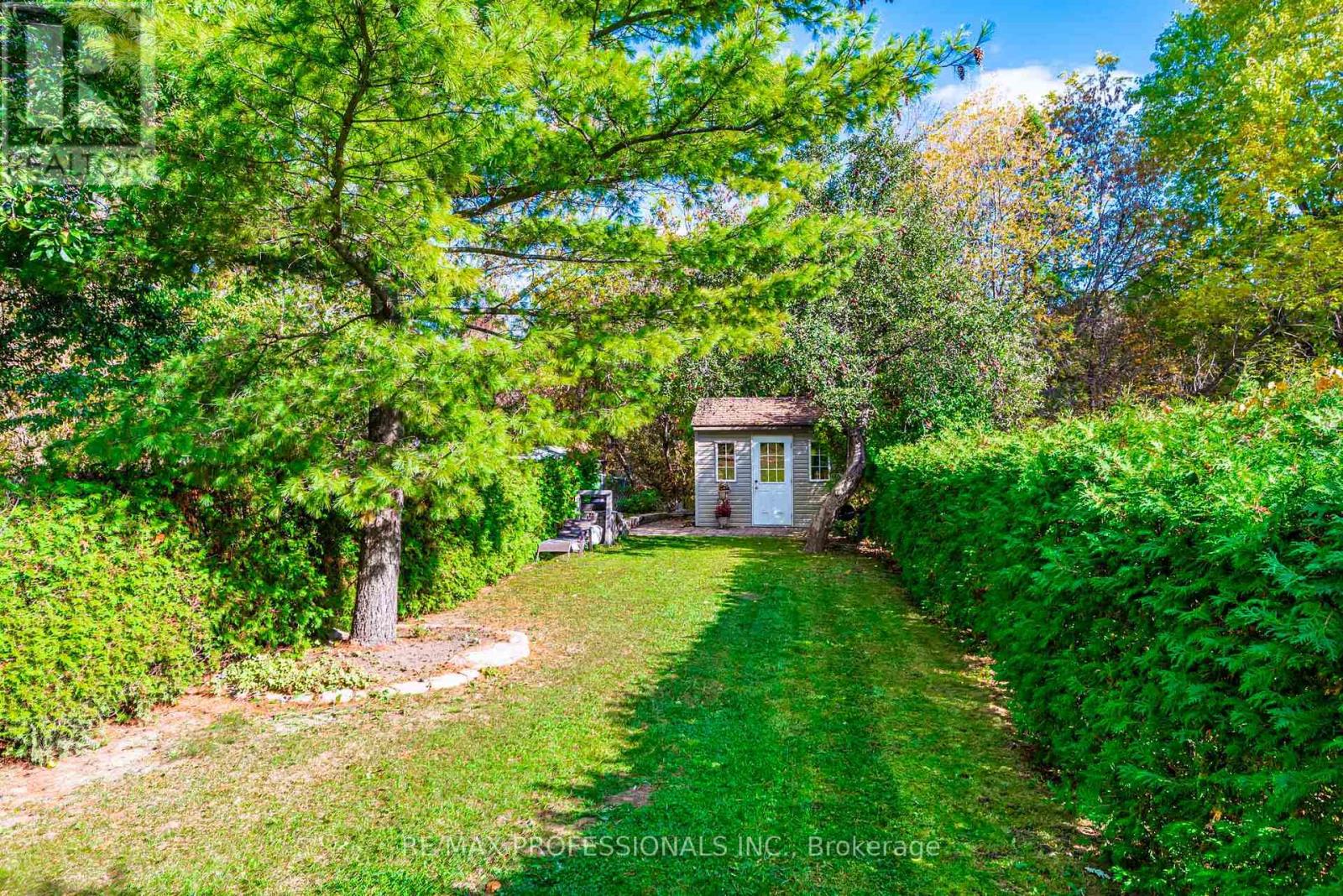 125 Kersey Crescent, Richmond Hill, Ontario  L4C 5X4 - Photo 37 - N12485380