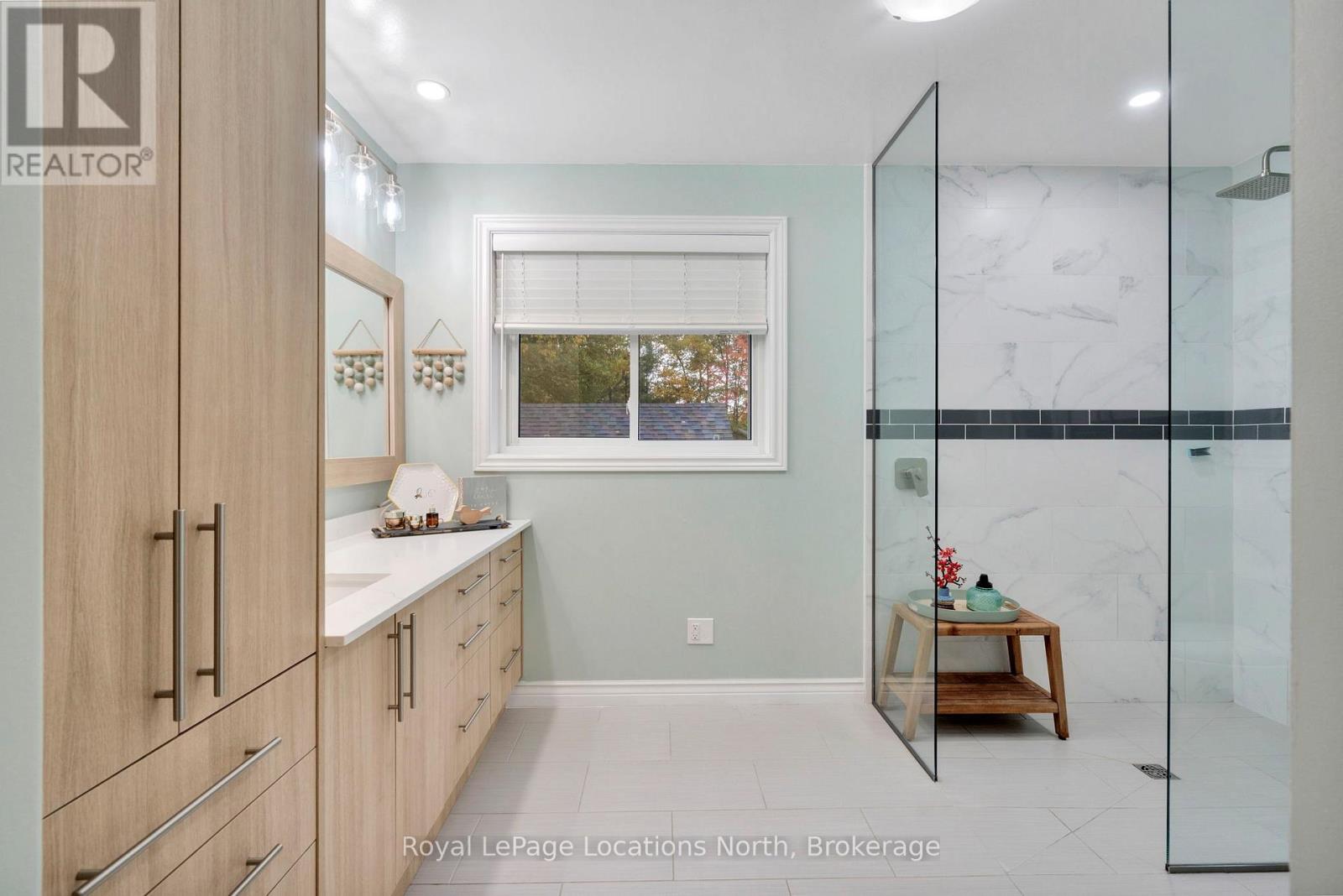 266 45th Street S, Wasaga Beach, Ontario  L9Z 1R3 - Photo 30 - S12485492