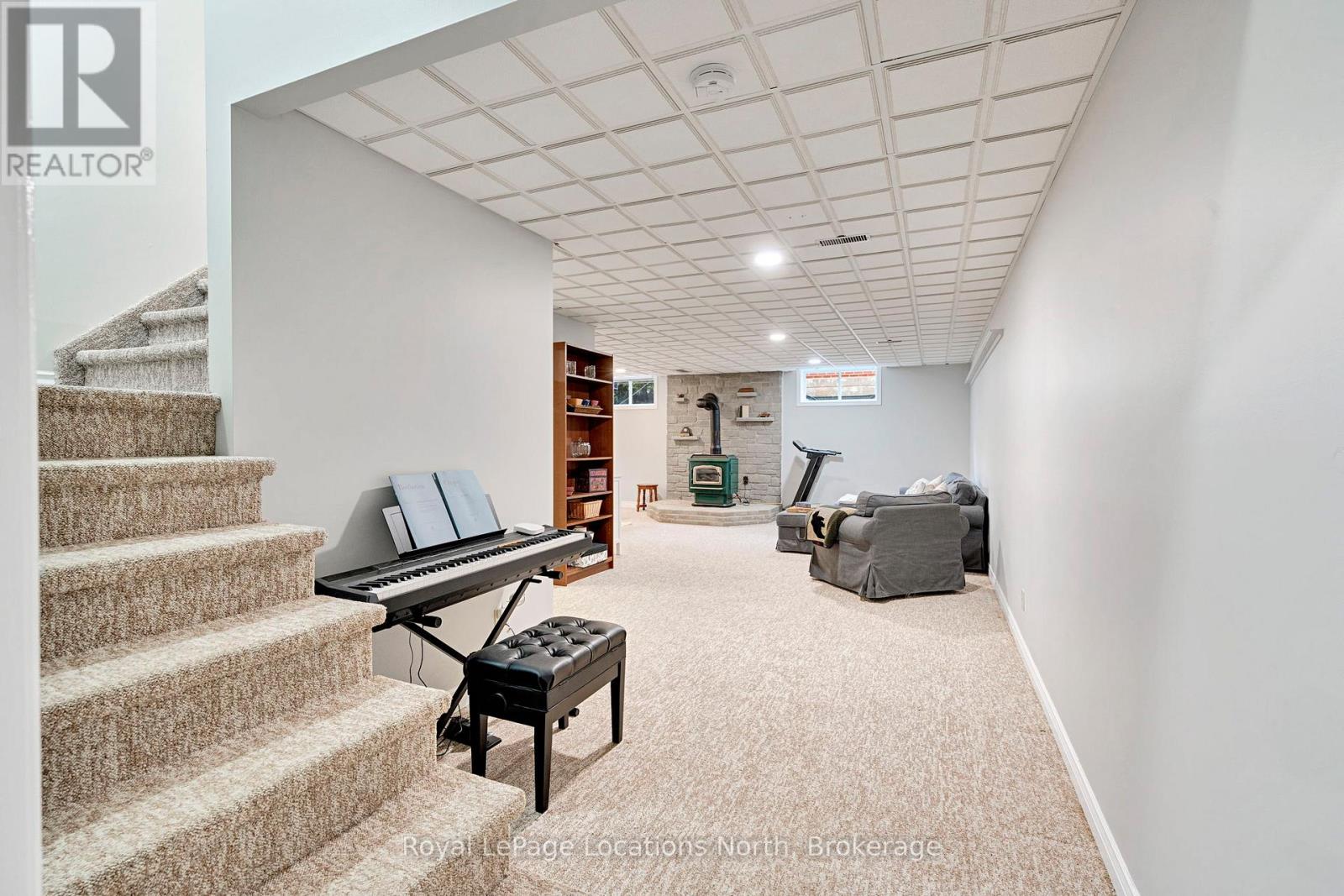 266 45th Street S, Wasaga Beach, Ontario  L9Z 1R3 - Photo 35 - S12485492