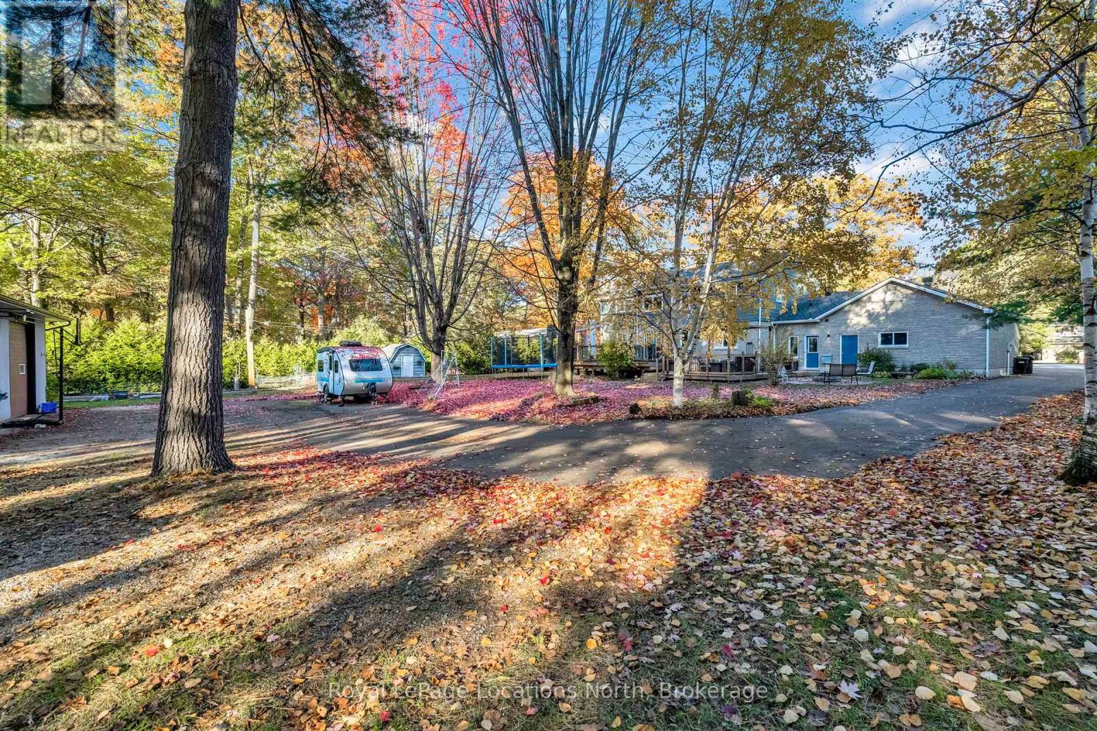 266 45th Street S, Wasaga Beach, Ontario  L9Z 1R3 - Photo 48 - S12485492