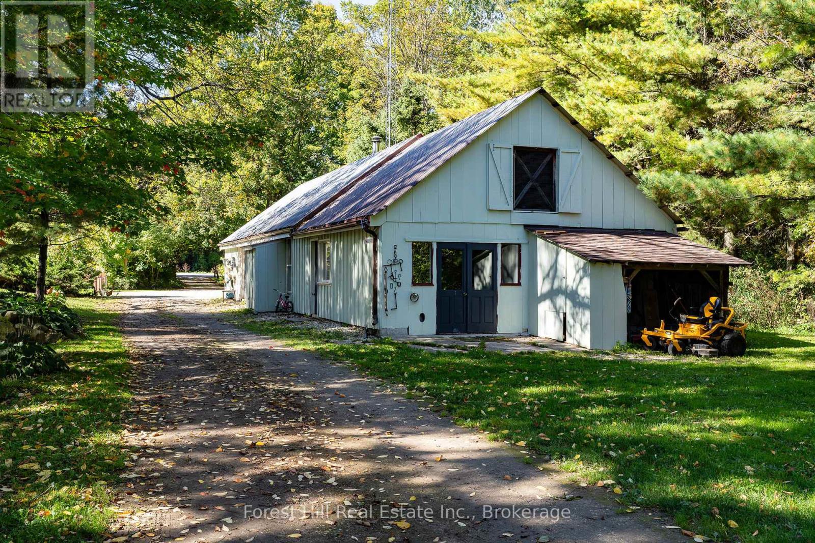 496629 Grey Road 2, Blue Mountains, Ontario  N0H 1J0 - Photo 10 - X12485502